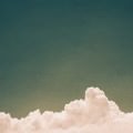 ビンテージ風の雲と空 iPhone6 壁紙