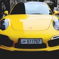 黄色い車 iPhone6壁紙
