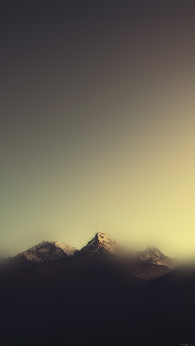 ボヤけた山脈 iPhone6壁紙