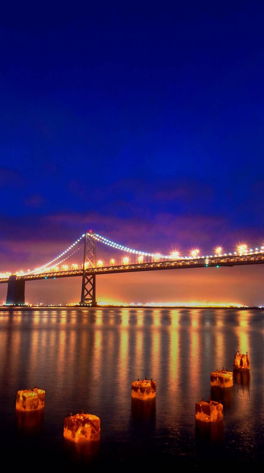 ライトアップされた綺麗な橋 iPhone6壁紙
